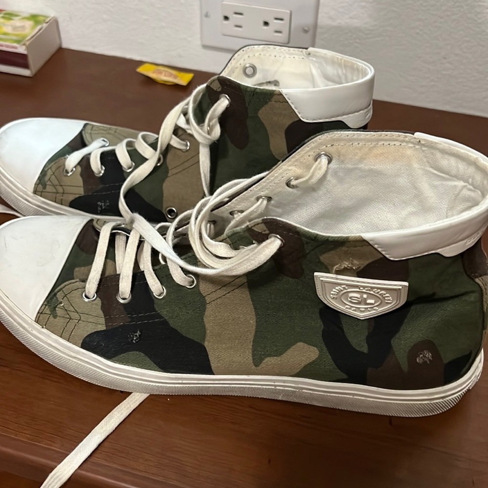 Ysl never worn